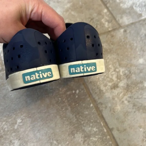 Navy Boys Shoes - Size J1 - Picture 3 of 4